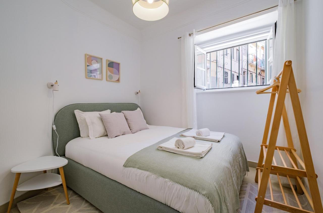 New! Unique 1 Bedroom Apartment- Santa Catarina 42 Appartement Lisboa